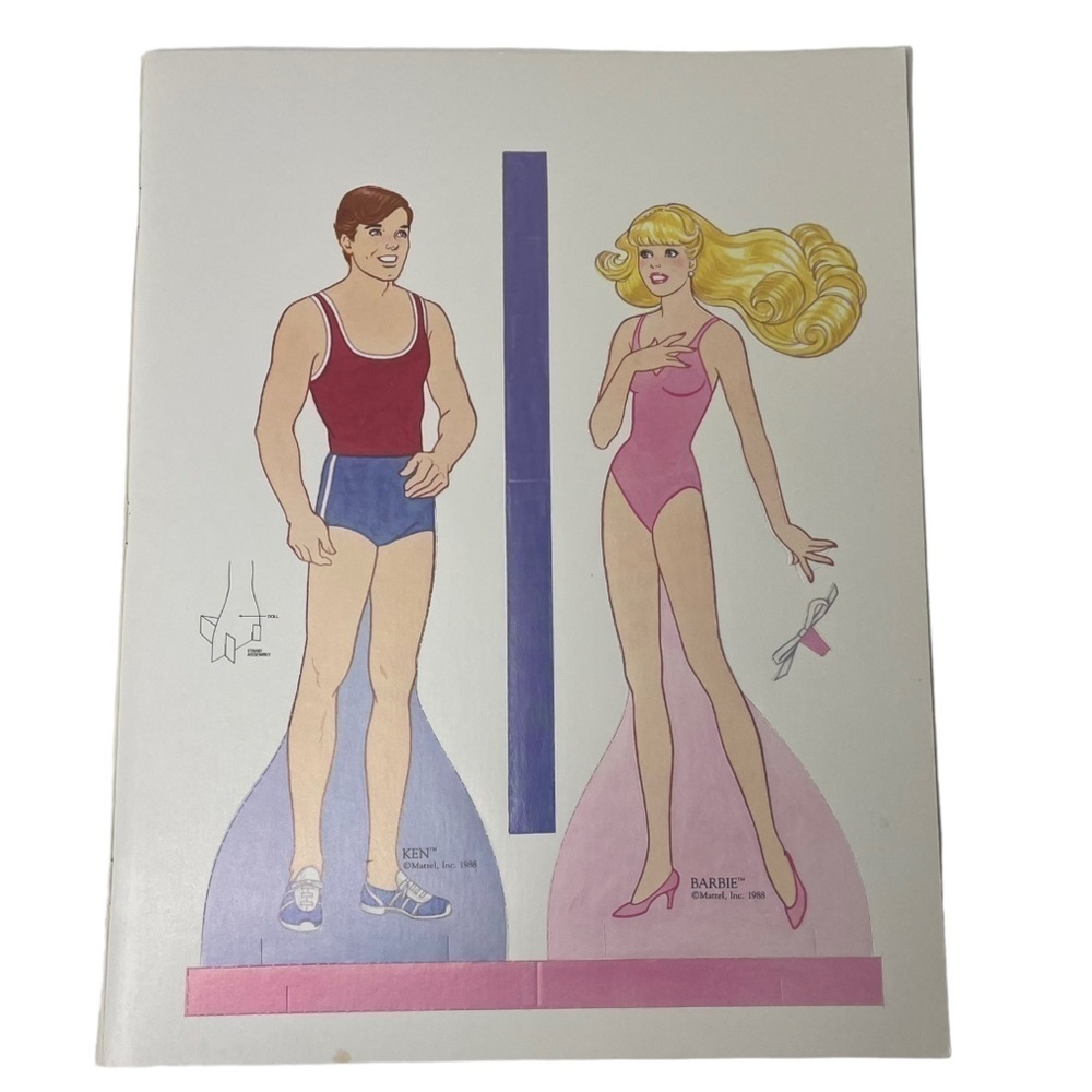 NWT Vintage 1988 A Golden Book Perfume Pretty Barbie Paper Doll Book - Picture 2 of 6
